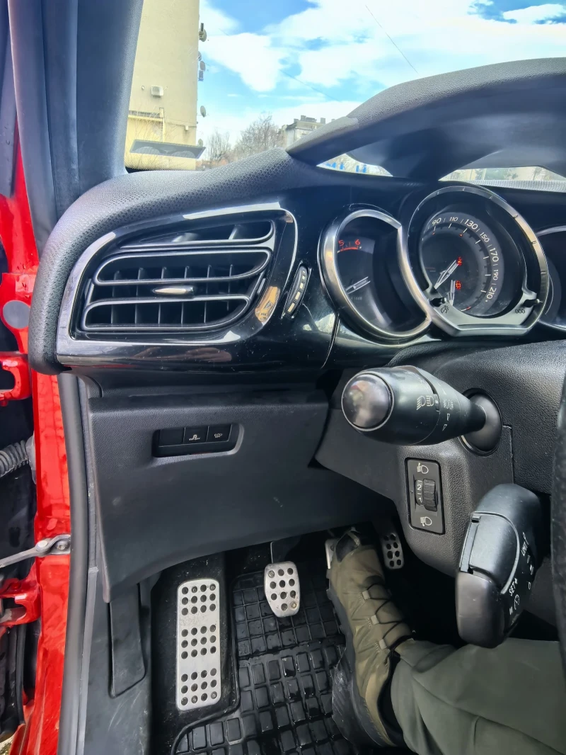 Citroen DS3, снимка 12 - Автомобили и джипове - 53392772