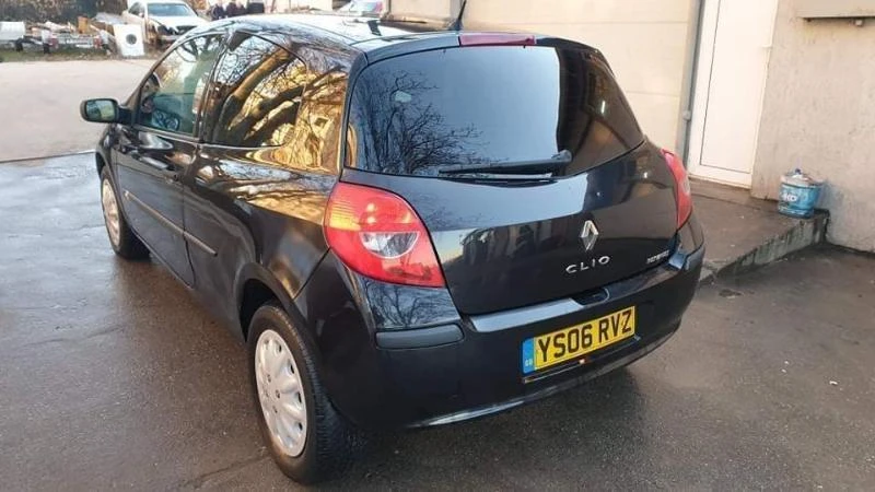 Renault Clio 1.2 16v 75k.c 3 броя на части  - изображение 4