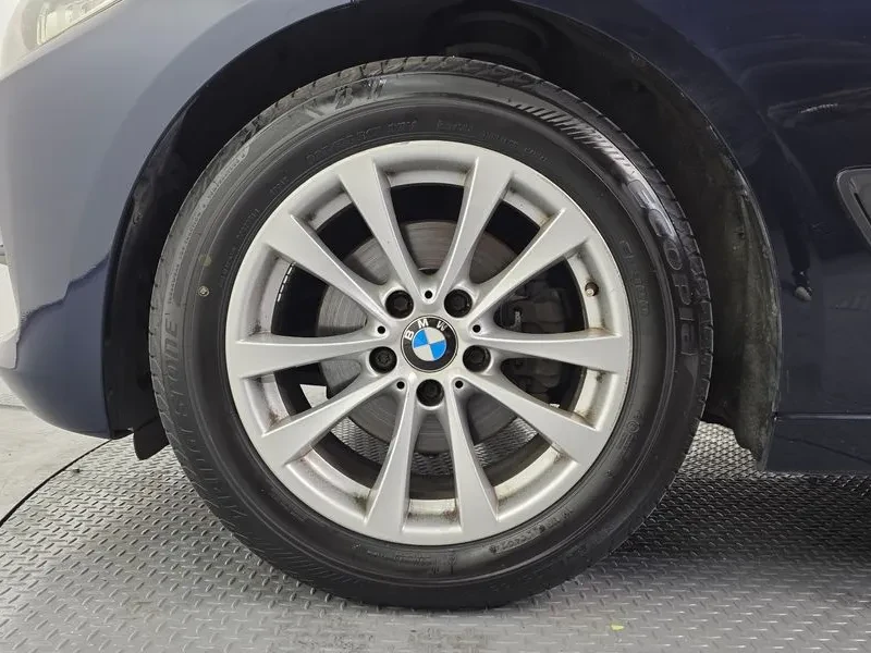 BMW 320, снимка 5 - Автомобили и джипове - 53702777