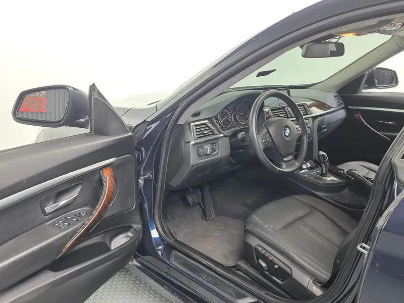 BMW 320, снимка 10 - Автомобили и джипове - 53702777