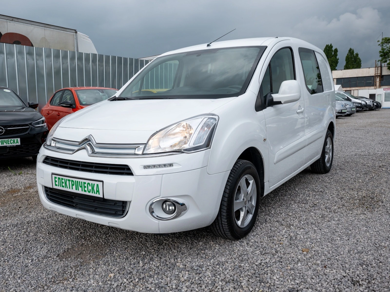 Citroen Berlingo 22.5kWh - изображение 8