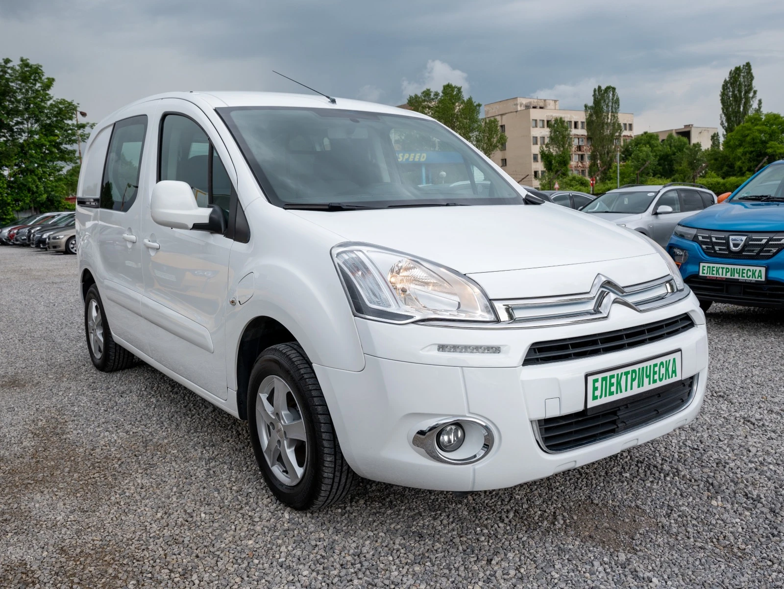 Citroen Berlingo 22.5kWh - изображение 6