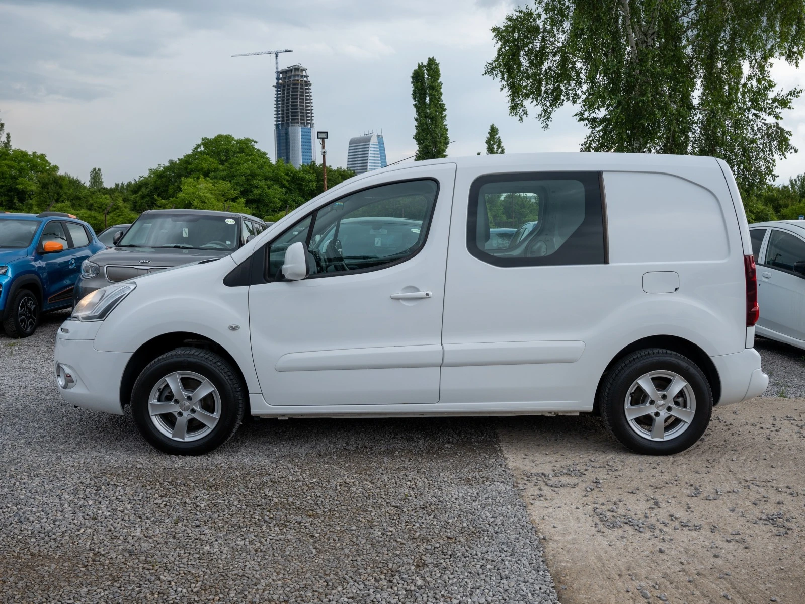 Citroen Berlingo 22.5kWh - изображение 2