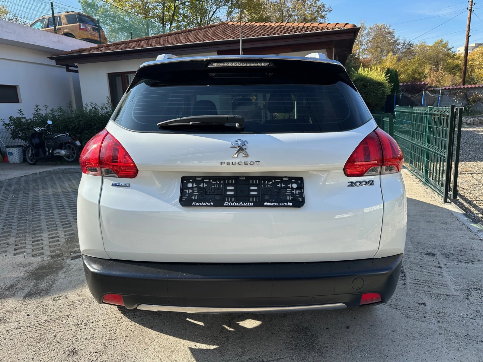 Peugeot 2008 1.2i Автомат.Allure. - изображение 5