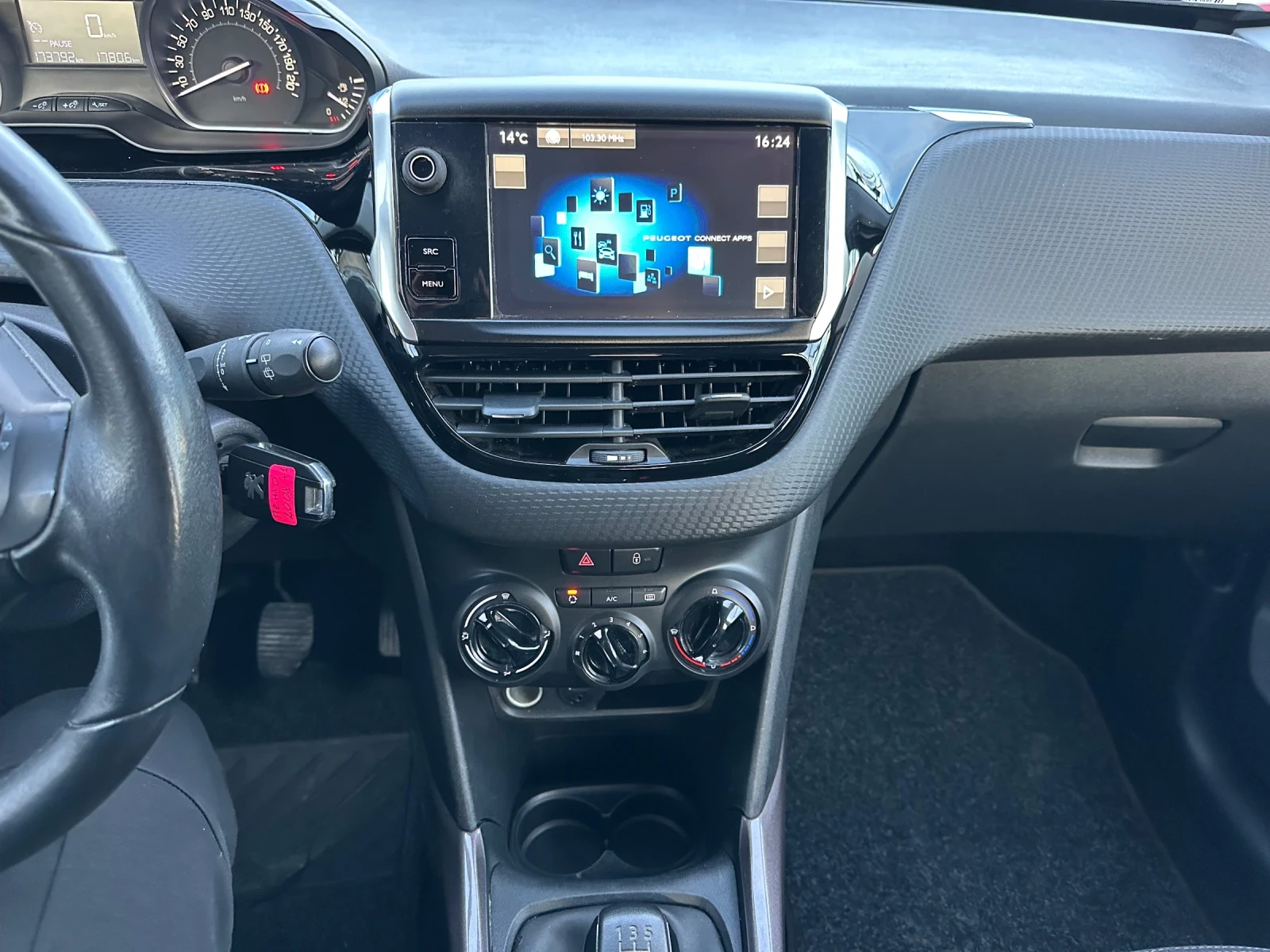 Peugeot 2008 1.2i Pure Tech-82 k.c. | Mobile.bg   12