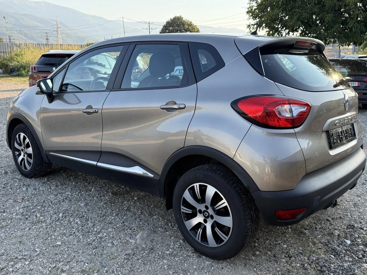 Renault Captur Automatic  - изображение 8