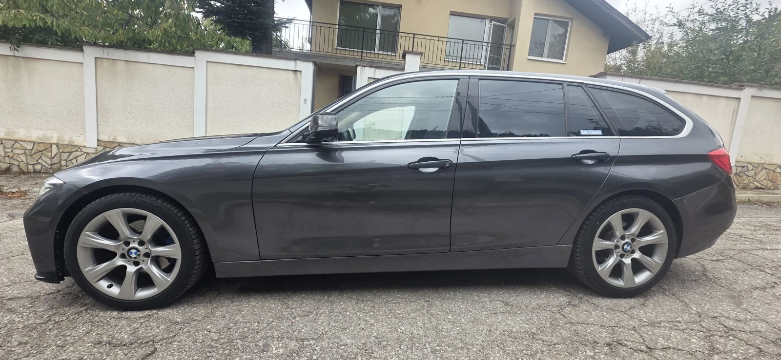 BMW 320 320d - изображение 5