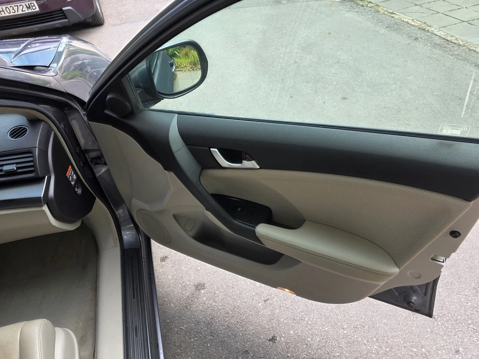 Honda Accord 2.2 i-dtec - изображение 9