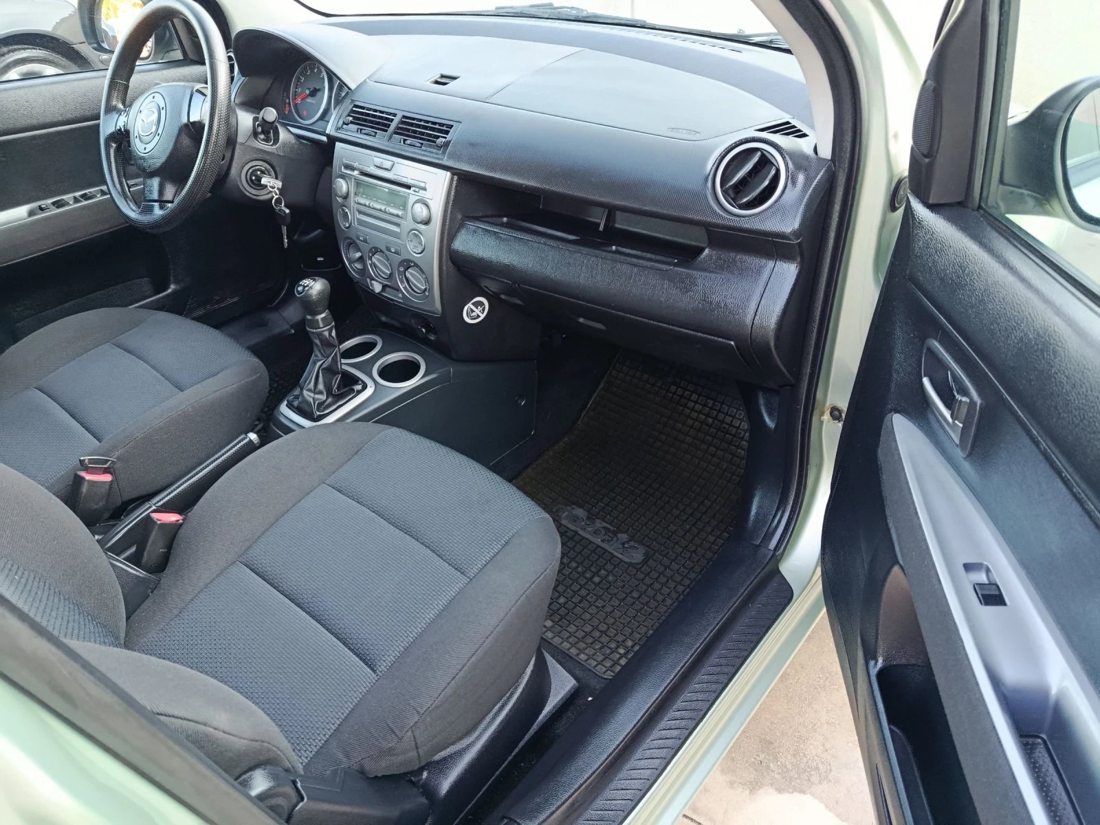 Mazda 2 1.25 бензин 2006 г 94000 км | Mobile.bg — изображение 12