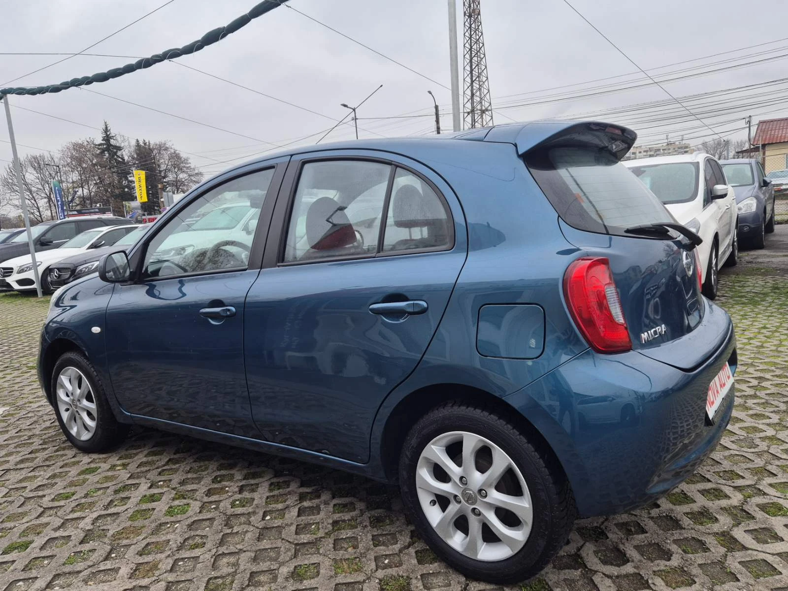 Nissan Micra 1.2i-AUTOMATIC - изображение 2
