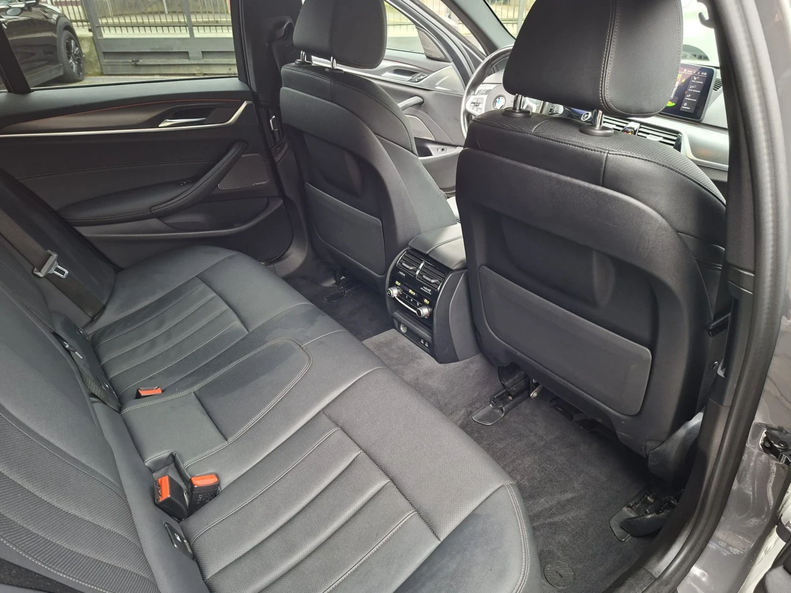 BMW 530 XDRIVE M PACK | Mobile.bg � ����������� 5