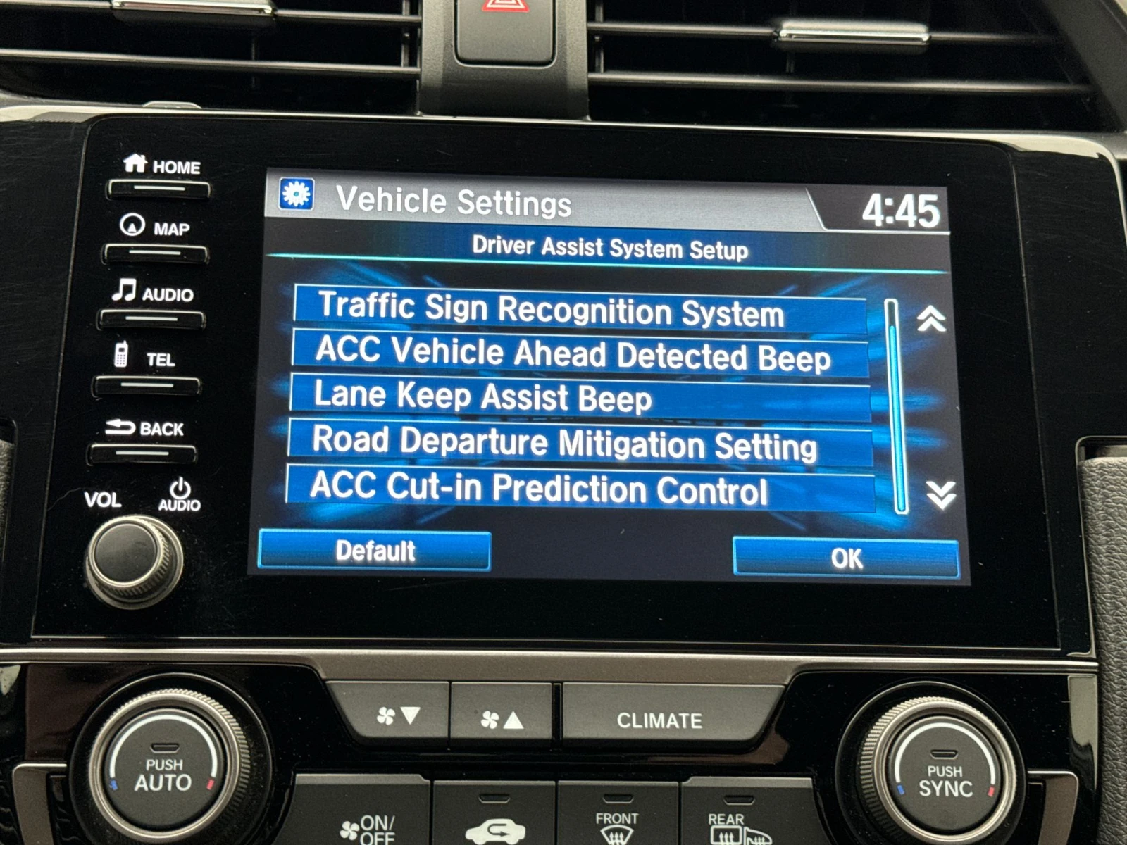 Honda Civic 1.0 i-VTEC Elegance, снимка 9 - Автомобили и джипове - 53998600