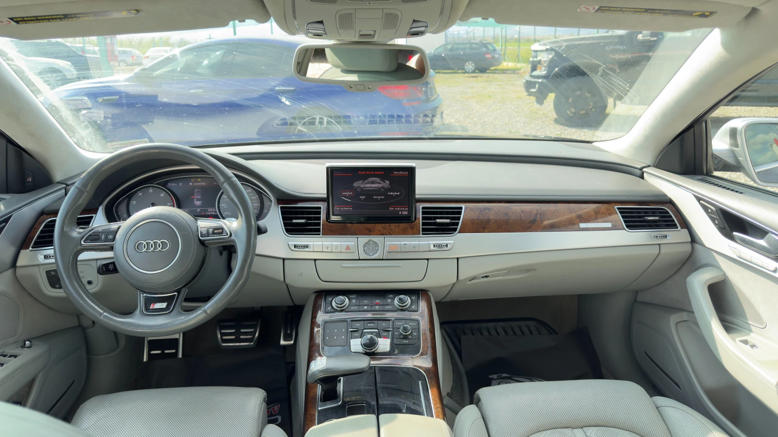 Audi S8 4.0 TFSI* 520 к.с* FULL EXTRA* BOSE* NAVI-CAMERA* , снимка 13 - Автомобили и джипове - 54355611