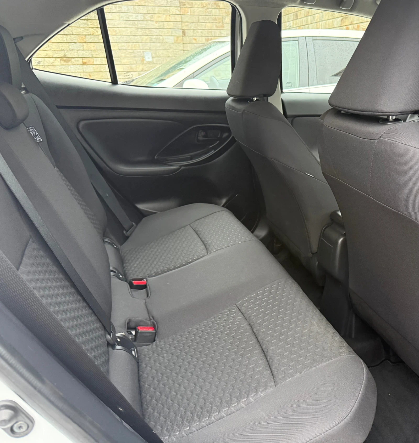 Toyota Yaris Cross 1.5 Hybrid , снимка 14 - Автомобили и джипове - 54665376