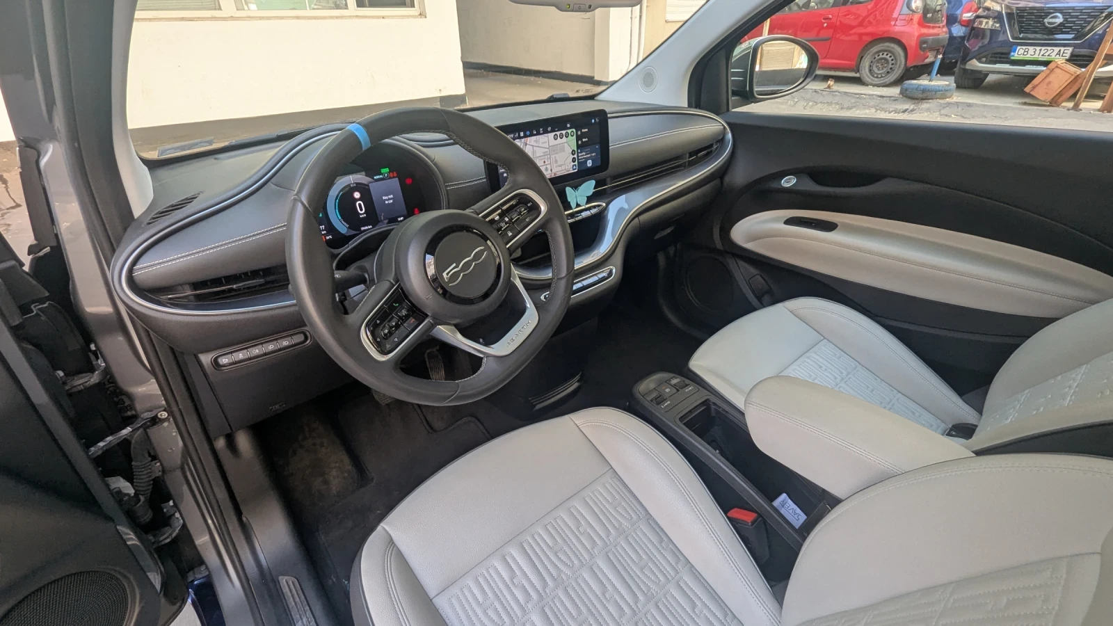Fiat 500e La Prima, снимка 11 - Автомобили и джипове - 55430379