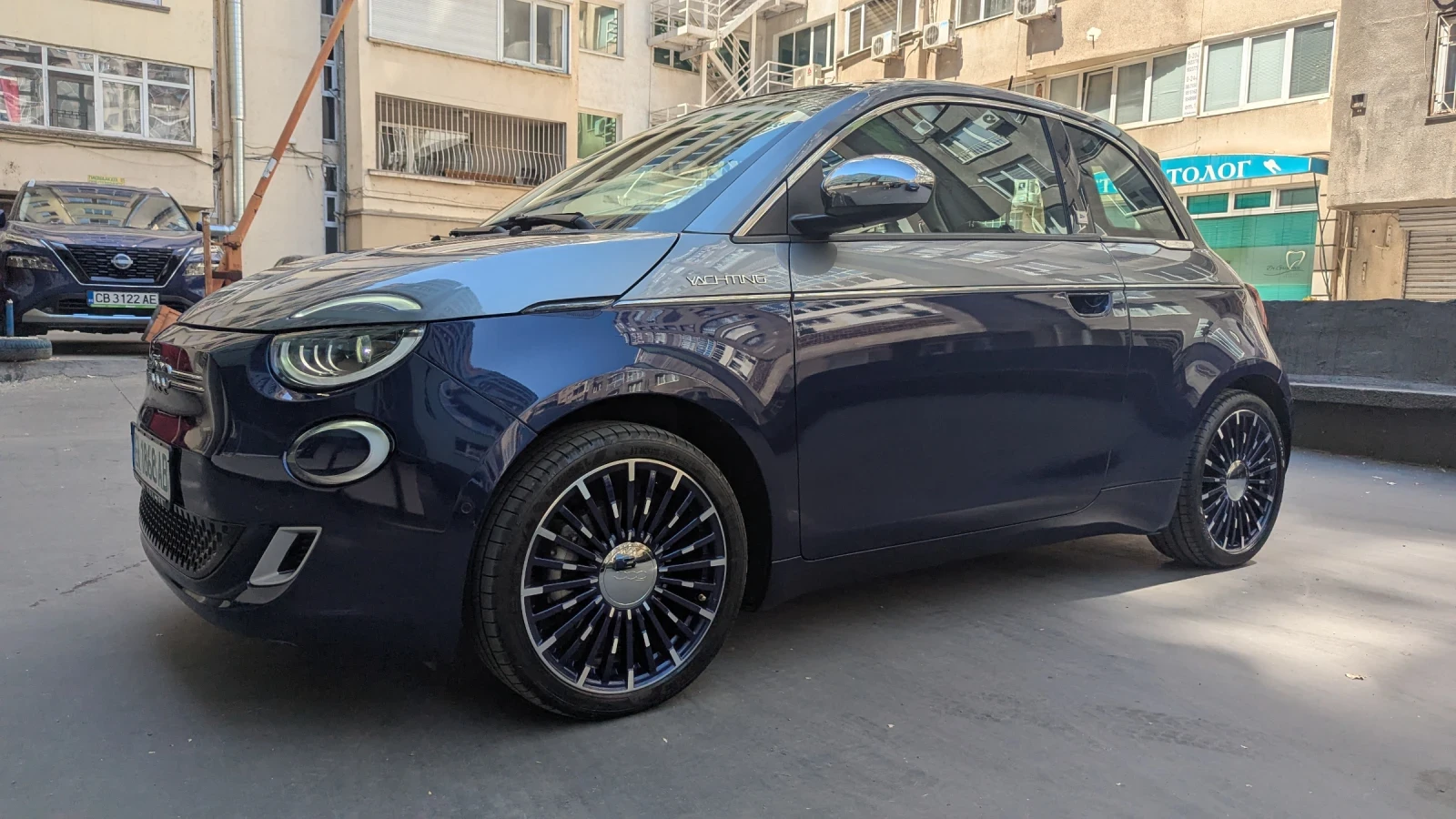 Fiat 500e La Prima, снимка 5 - Автомобили и джипове - 55430379