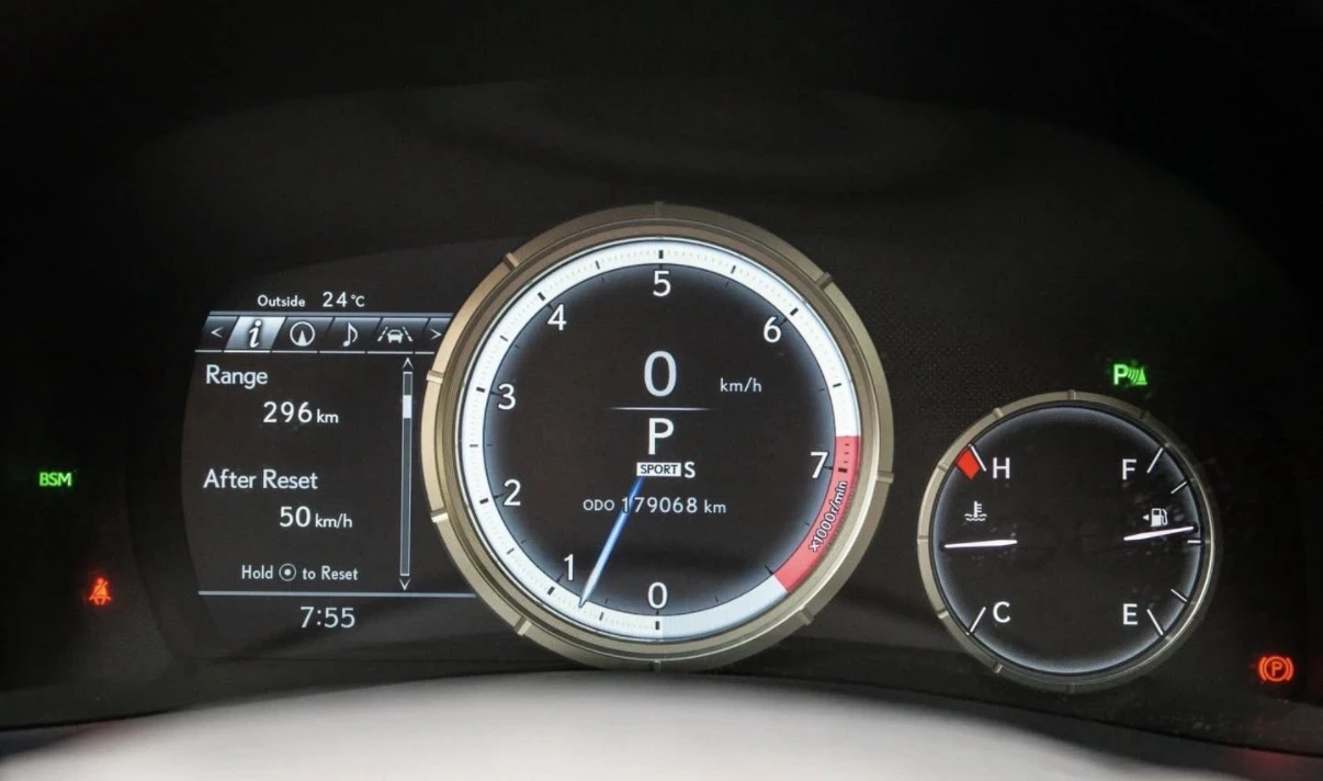Lexus GS 350 F SPORT 3 * AWD * ОБДУХ * HEAD UP * DISTRONIC * , снимка 8 - Автомобили и джипове - 54886331