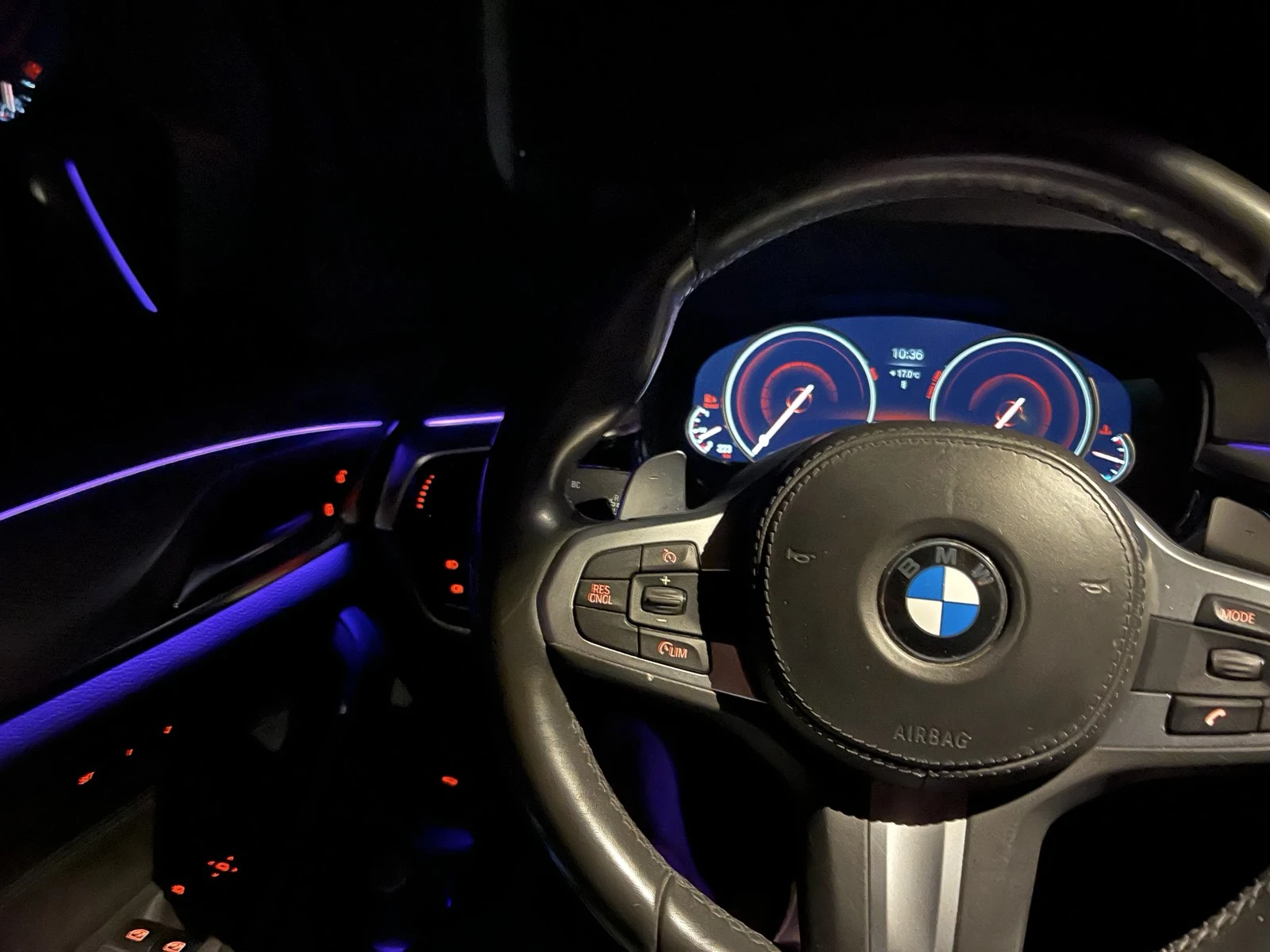 BMW 520 Xdrive, снимка 11 - Автомобили и джипове - 54973205