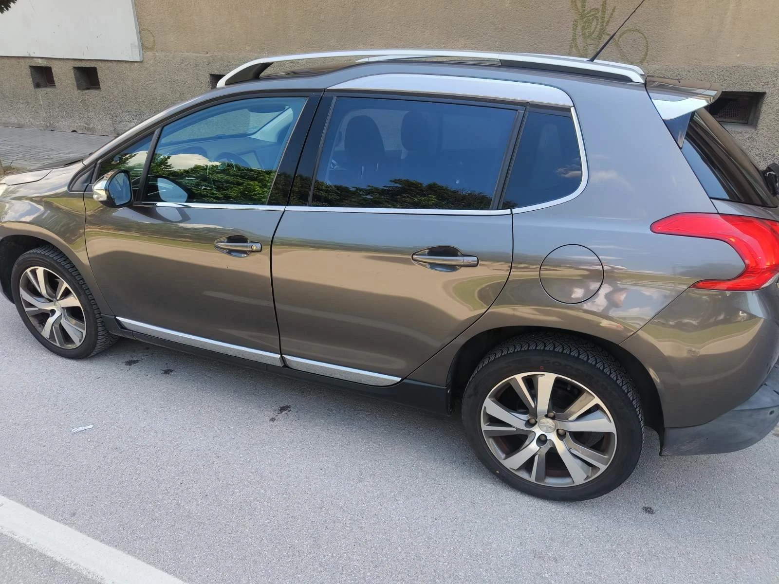 Peugeot 2008 ALLURE, снимка 3 - Автомобили и джипове - 55097316