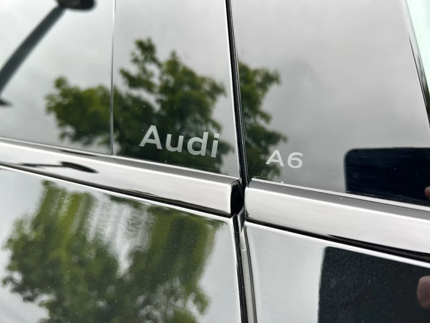 Audi A6 E-HYBRID/ S-LINE/ MMI DISPLAY/ MATRIX/ 360/ TECH +, снимка 7 - Автомобили и джипове - 55275585