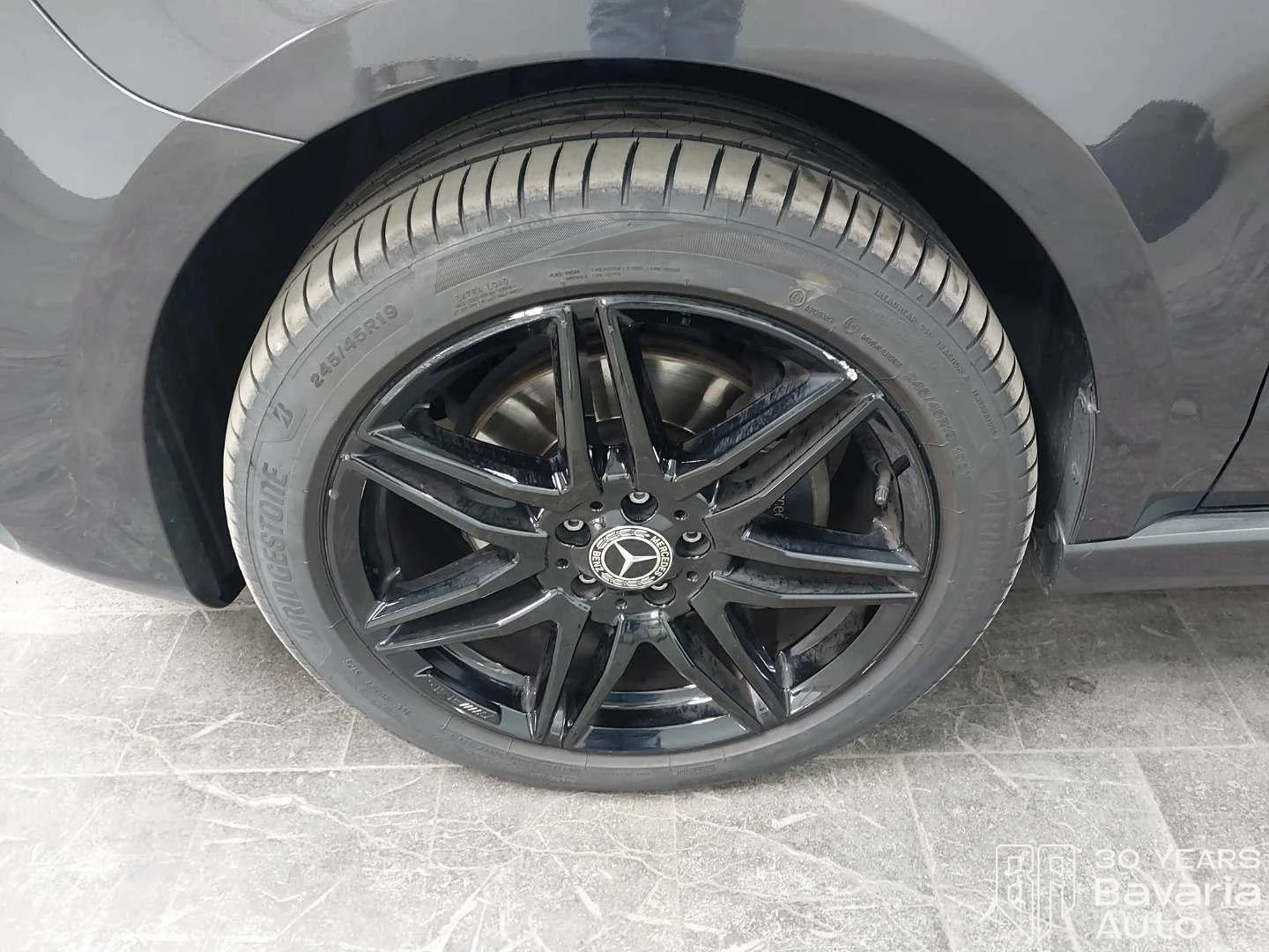 Mercedes-Benz V 300 d Lang 4MATIC 9G TRONIC Exclusive Edition, снимка 17 - Автомобили и джипове - 55401473
