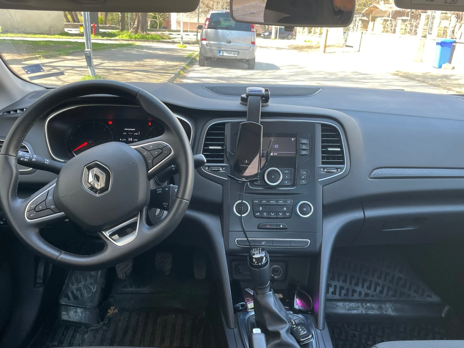 Renault Megane, снимка 3 - Автомобили и джипове - 55660513