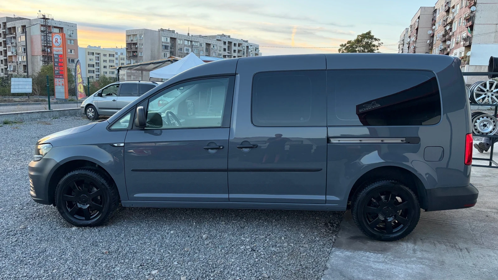 VW Caddy 2.0TDI* 102HP* MAXI, снимка 7 - Автомобили и джипове - 56641842