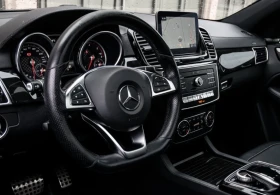 Mercedes-Benz GLE 350 D * COUPE * AMG * 360 КАМЕРА * BLIND SPOT * CARFAX, снимка 4