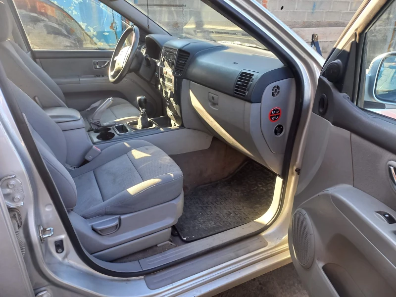 Kia Sorento 2.5CRDI, снимка 7 - Автомобили и джипове - 48931771