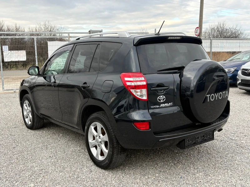 Toyota Rav4 2.2D4D-150кс.-4х4-Кожен салон, снимка 6 - Автомобили и джипове - 53456962