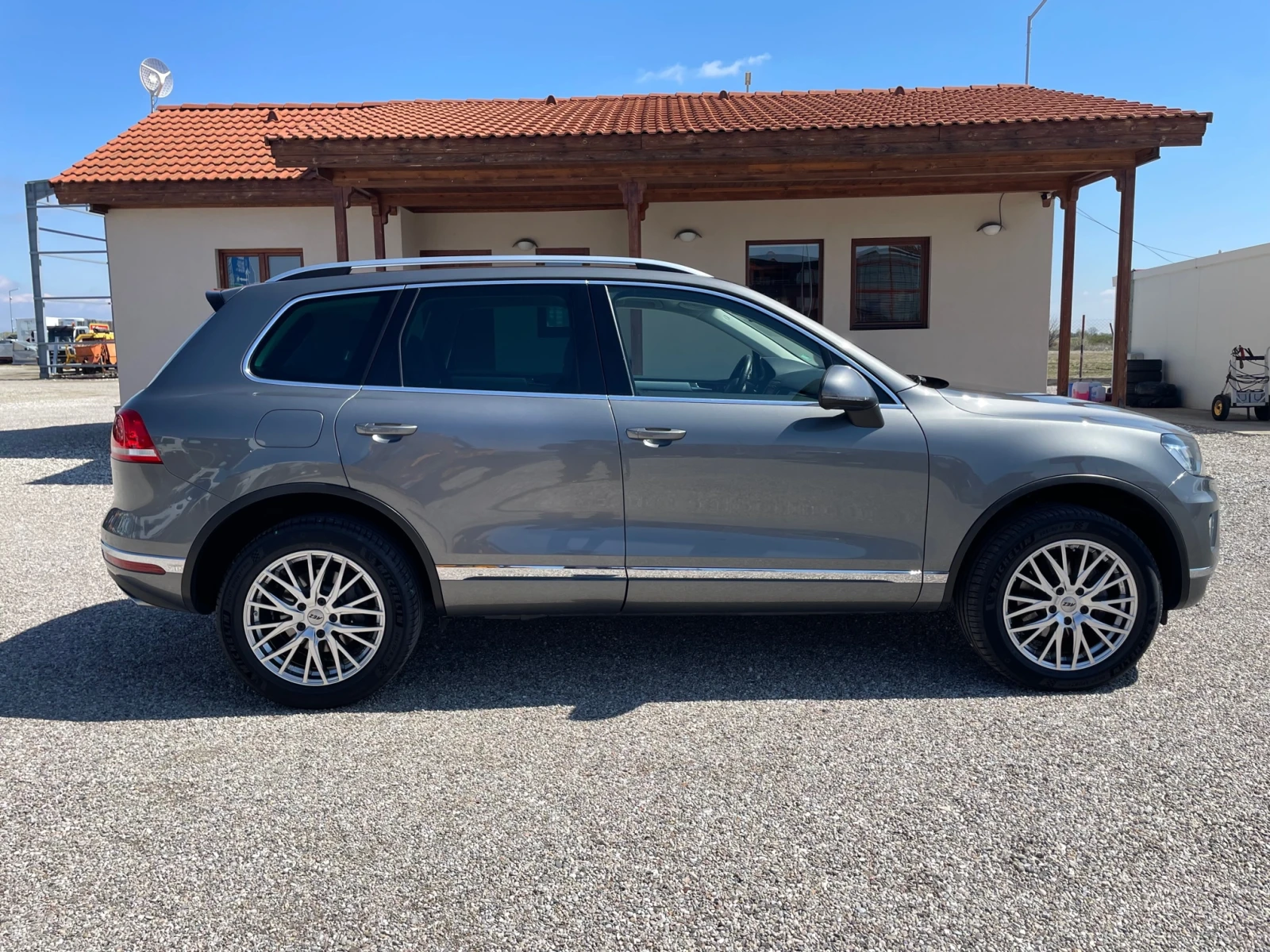 VW Touareg 3.0 TDI - изображение 8