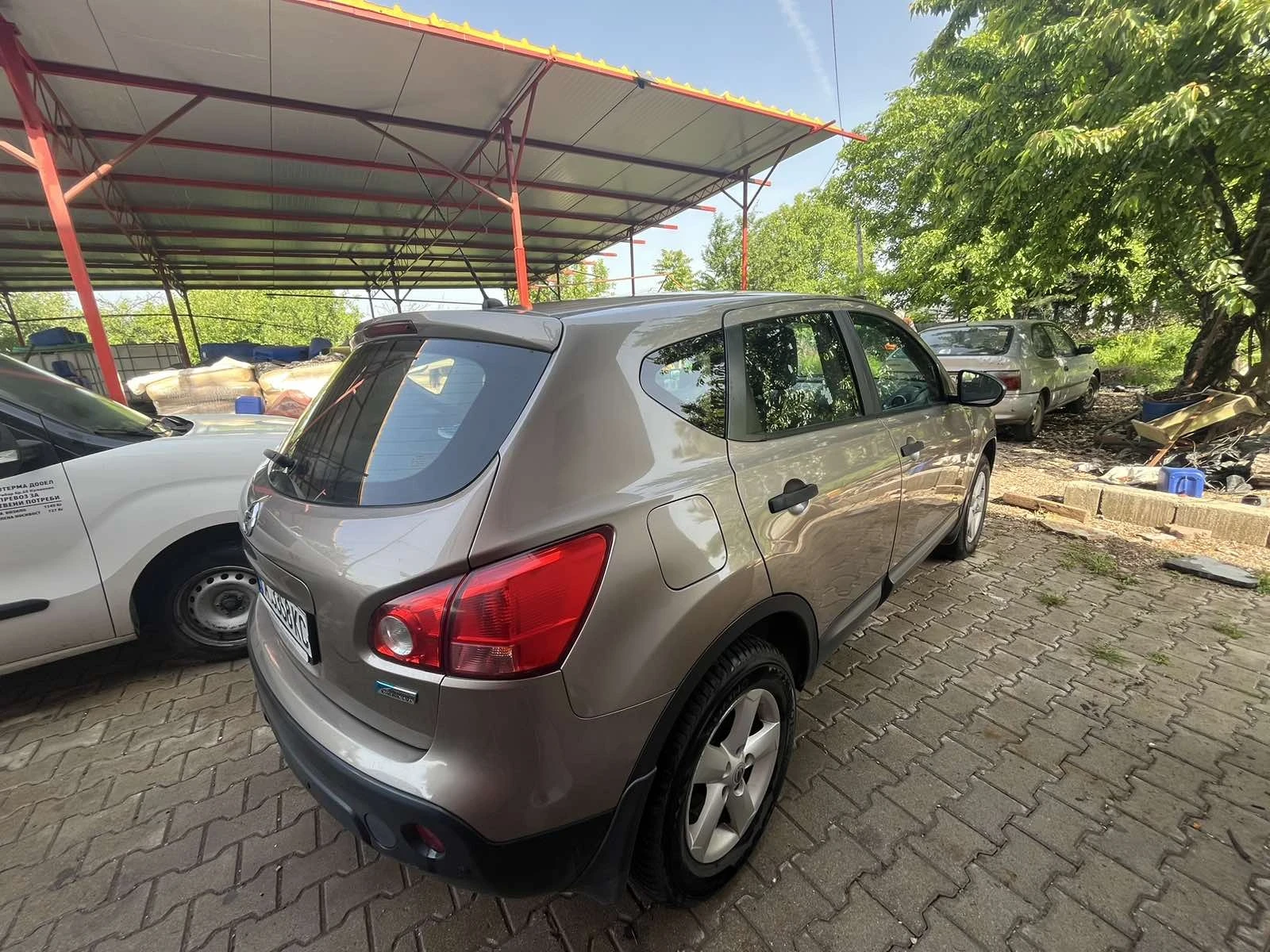 Nissan Qashqai 2.0 4x4 benzin/gaz - изображение 2