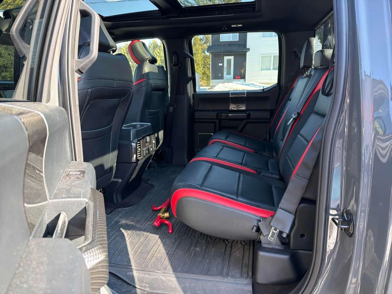 Ford F150 * Raptor * 2 КЛЮЧА* ПОДГРЕВ* KEYLESS* , снимка 12 - Автомобили и джипове - 54142747