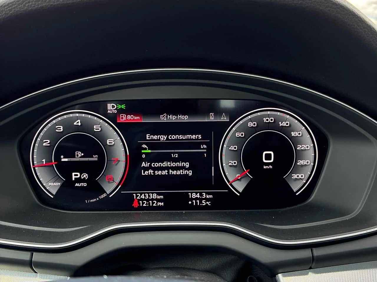 Audi Q5 * Progressiv * ДИСТРОНИК * PANO * DIGITAL* ОБДУХВА, снимка 8 - Автомобили и джипове - 54435588
