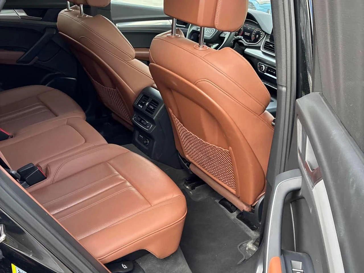 Audi Q5 * Progressiv * ДИСТРОНИК * PANO * DIGITAL* ОБДУХВА, снимка 15 - Автомобили и джипове - 54435588