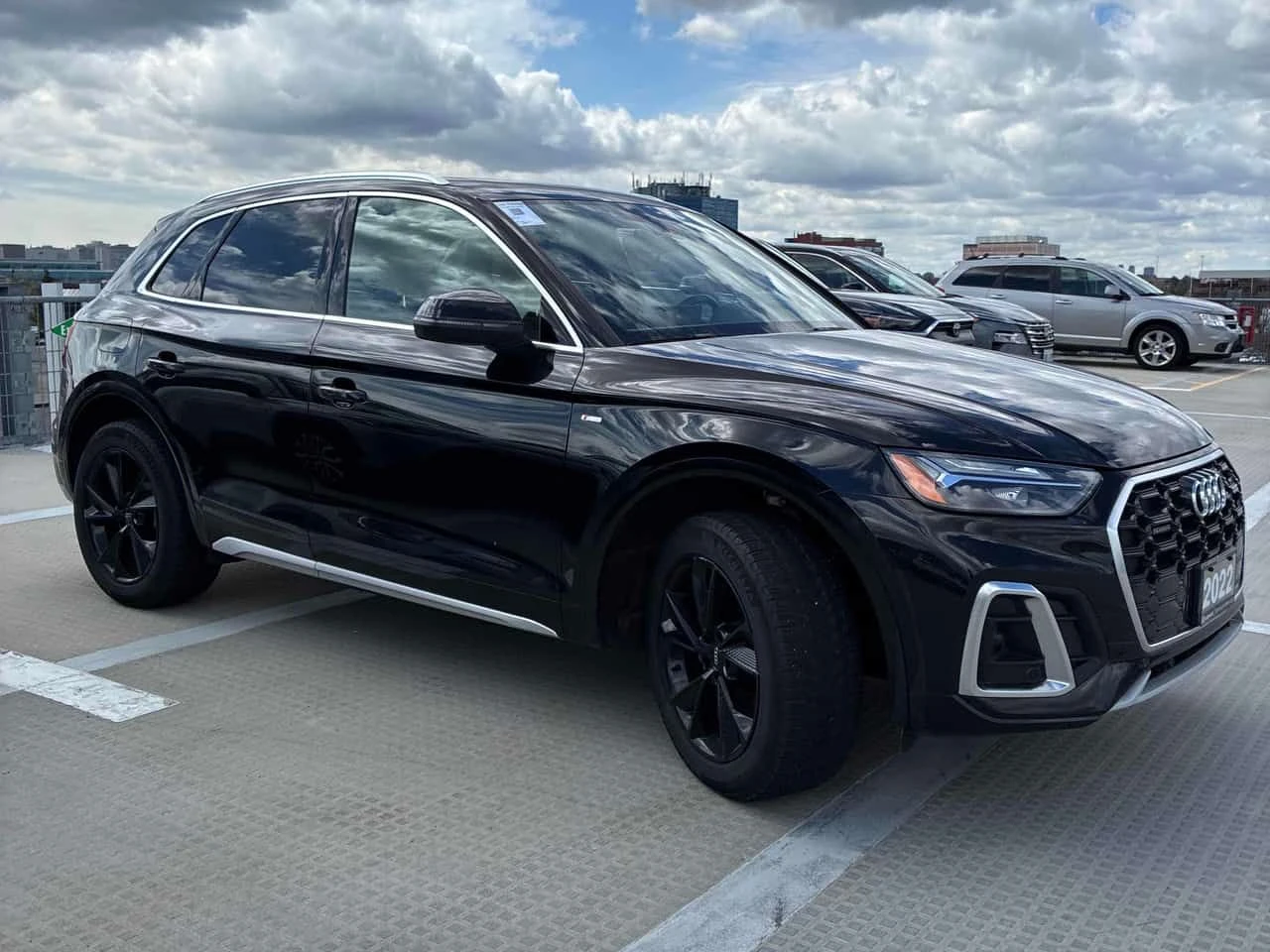 Audi Q5 * Progressiv * ДИСТРОНИК * PANO * DIGITAL* ОБДУХВА, снимка 3 - Автомобили и джипове - 54435588
