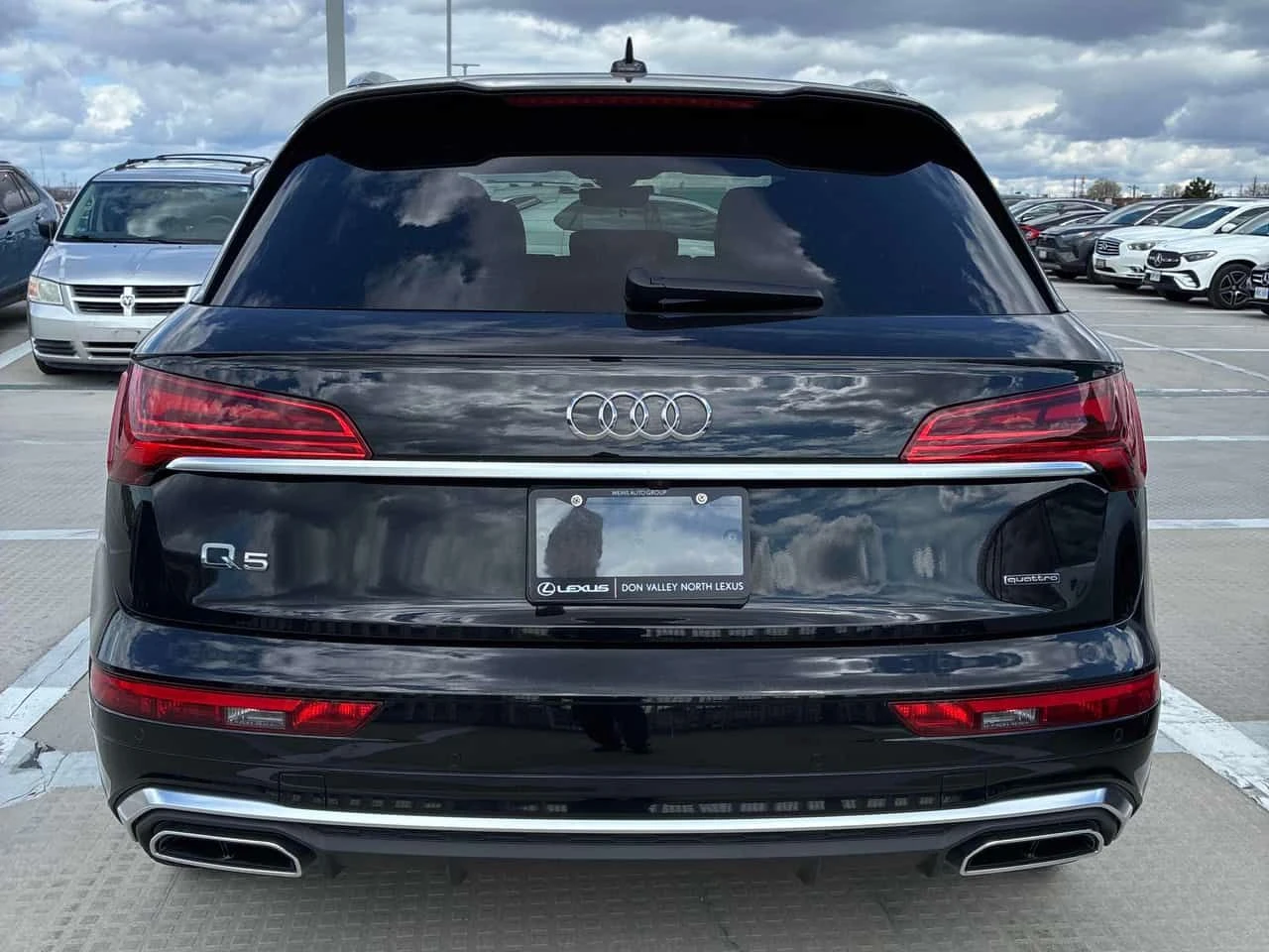 Audi Q5 * Progressiv * ДИСТРОНИК * PANO * DIGITAL* ОБДУХВА, снимка 4 - Автомобили и джипове - 54435588