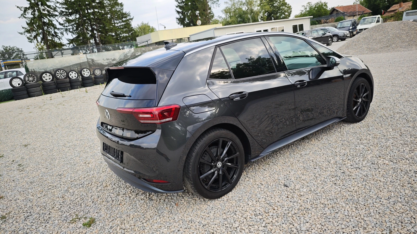 VW ID.3 НЕРАЗЛИЧИМ ОТ НОВ/ДАНЪЧЕН КРЕДИТ/1Pro Performance, снимка 11 - Автомобили и джипове - 54793065