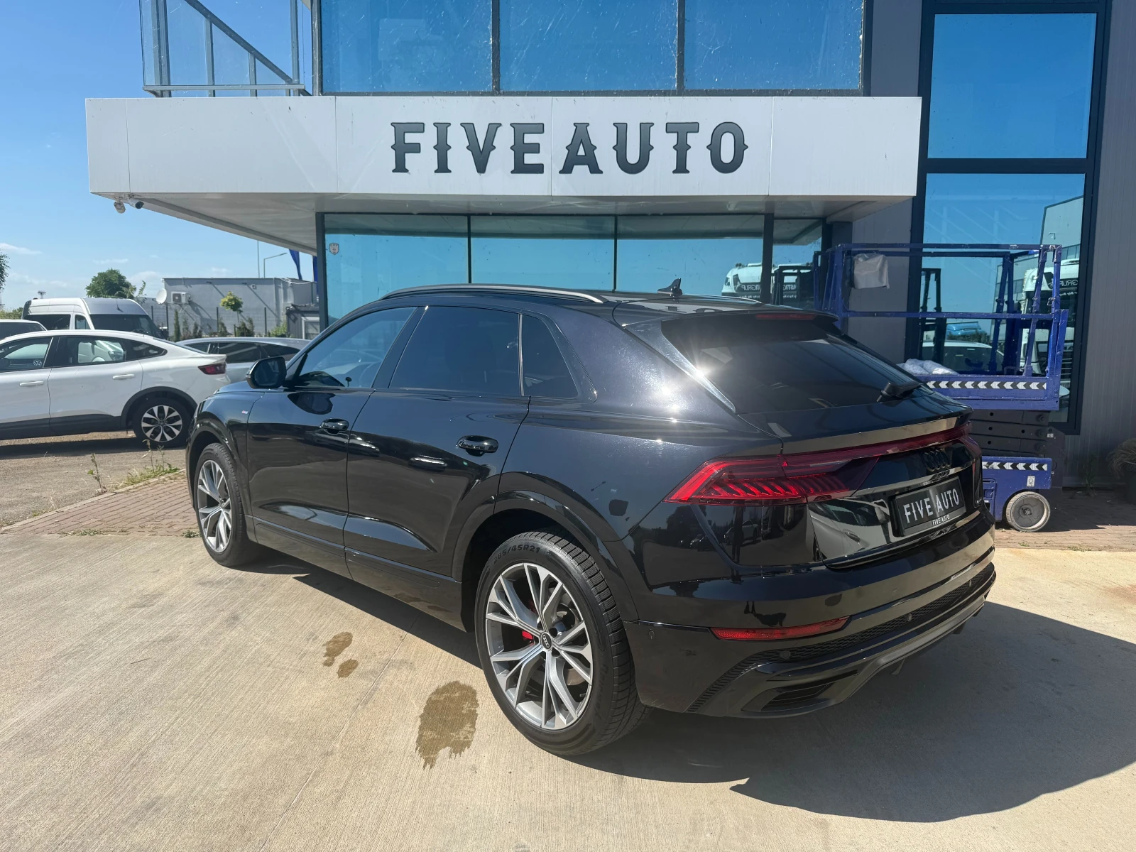 Audi Q8 / 82000КМ / S line / Acc / B&O / 360 / Pano / , снимка 5 - Автомобили и джипове - 55000546