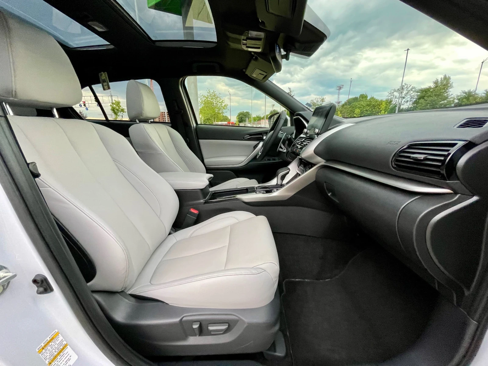 Mitsubishi Eclipse Cross 1.5 T GT - AWD / 4x4 / FULL, снимка 15 - Автомобили и джипове - 55212377