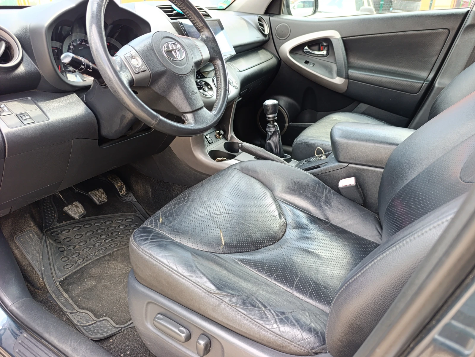 Toyota Rav4 2.2D-4 D 177 PS, снимка 11 - Автомобили и джипове - 55221472
