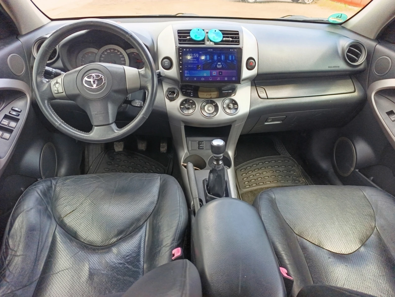 Toyota Rav4 2.2D-4 D 177 PS, снимка 9 - Автомобили и джипове - 55221472