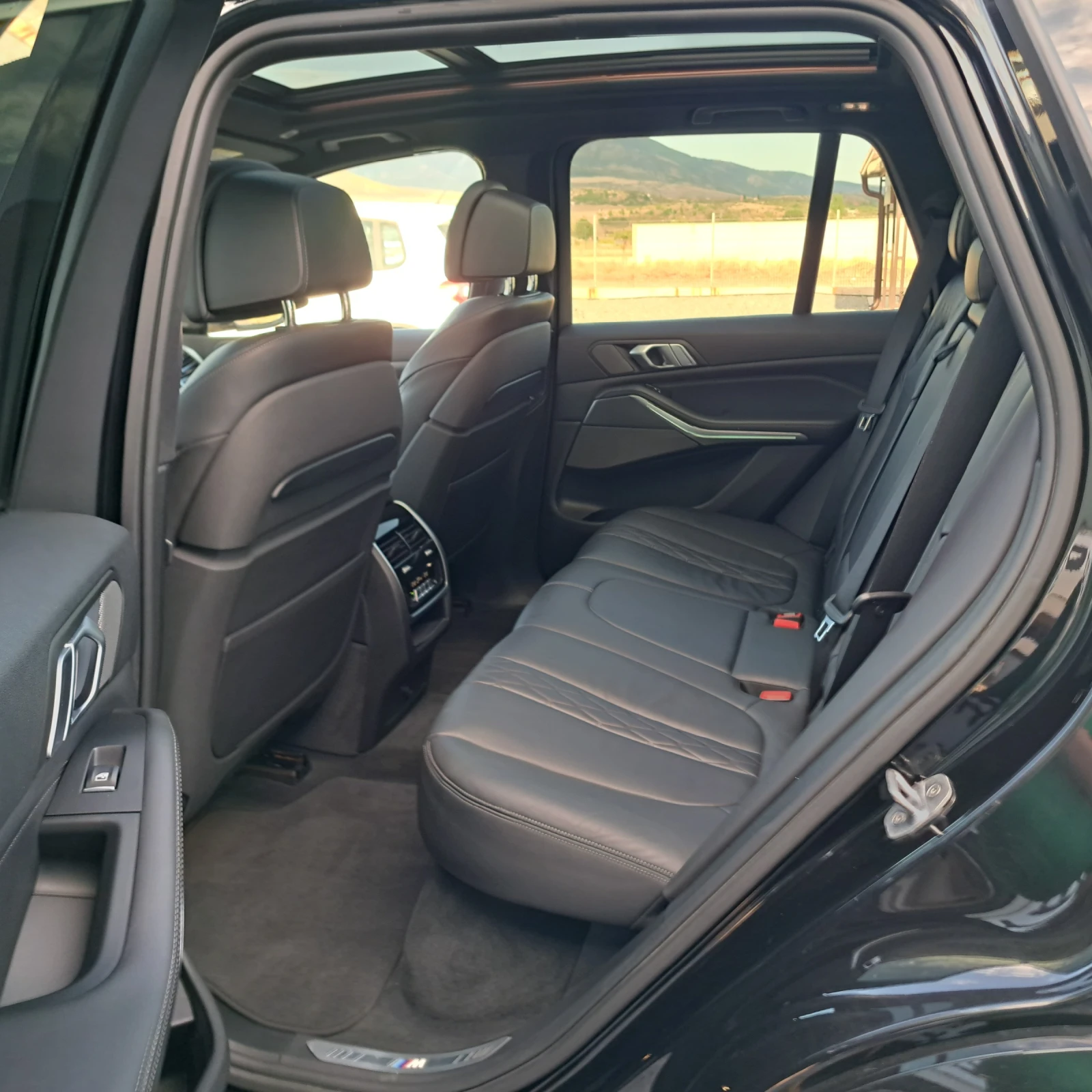 BMW X5 xDrive 30d M Sport* Full&Full* Уникат!* , снимка 9 - Автомобили и джипове - 55951899