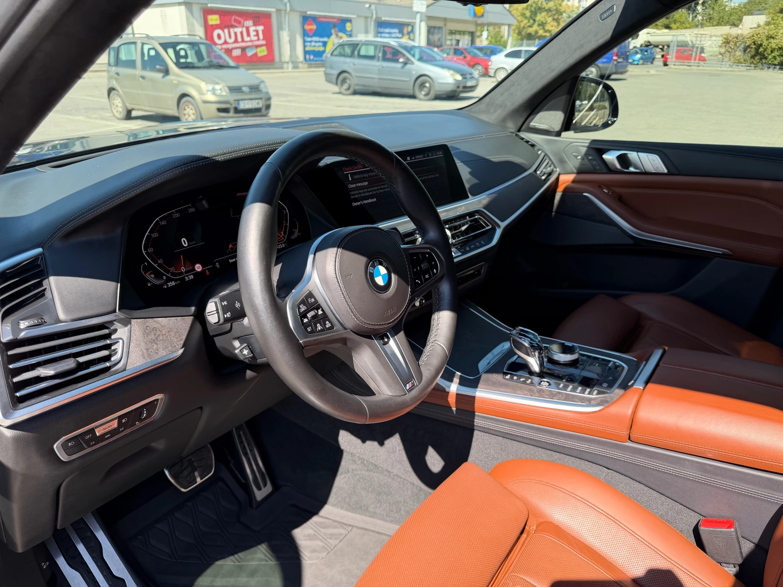 BMW X7 M50I Individual line / Кристал / Камера 360, снимка 10 - Автомобили и джипове - 56119133