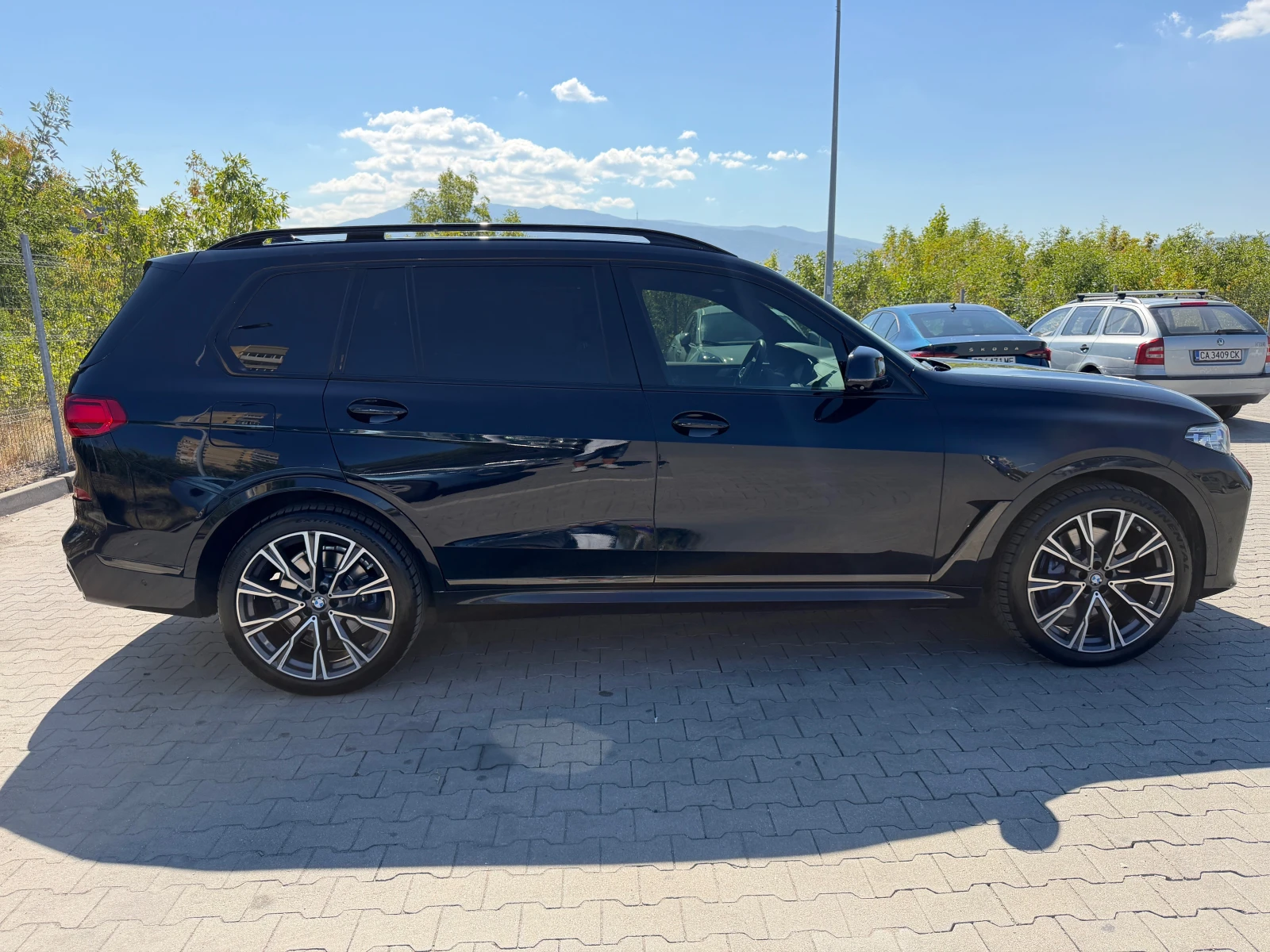 BMW X7 M50I Individual line / Кристал / Камера 360, снимка 8 - Автомобили и джипове - 56119133