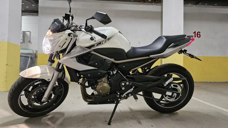 Yamaha XJ6