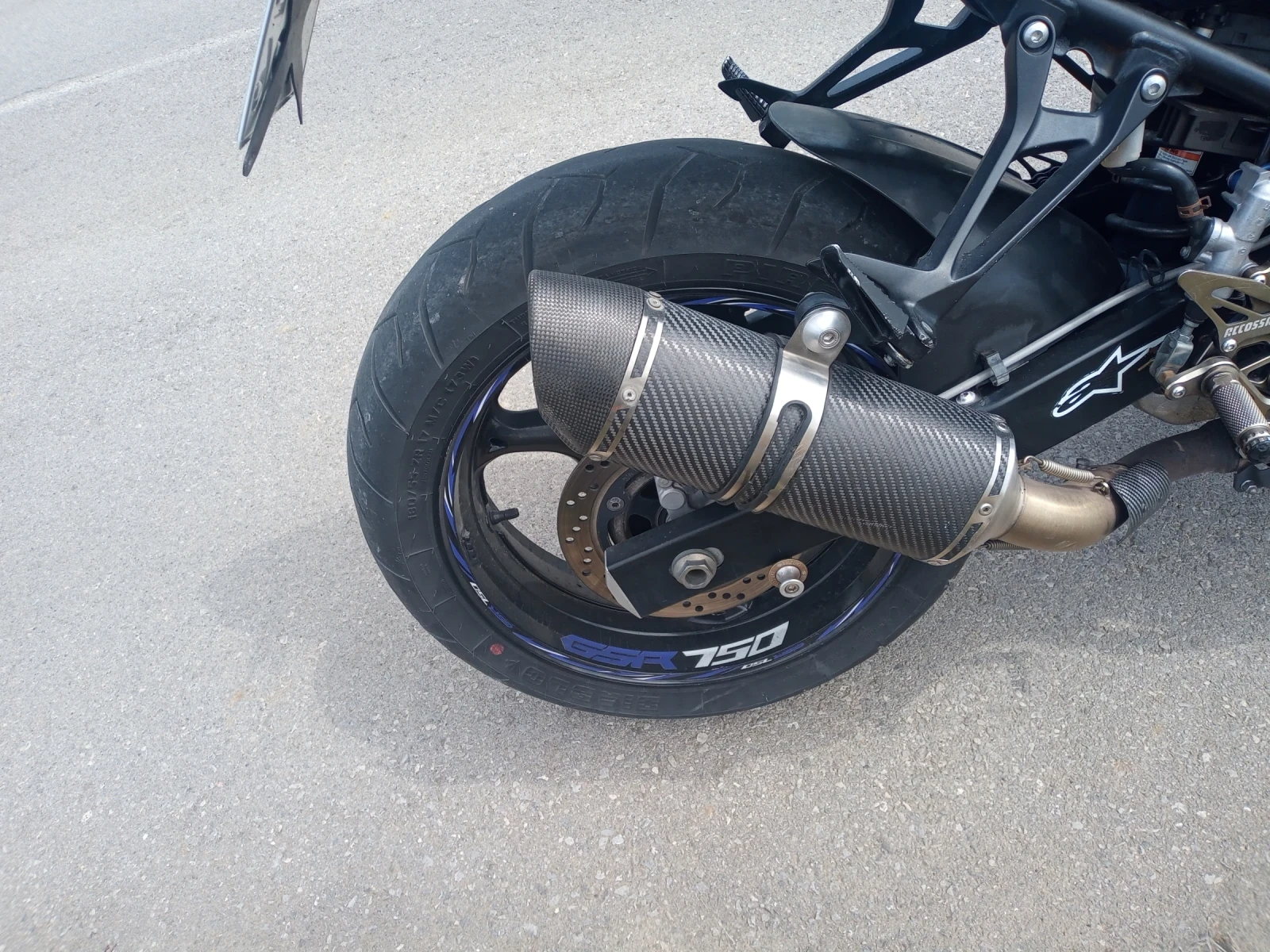 Suzuki Gsr GSR 750 - изображение 10