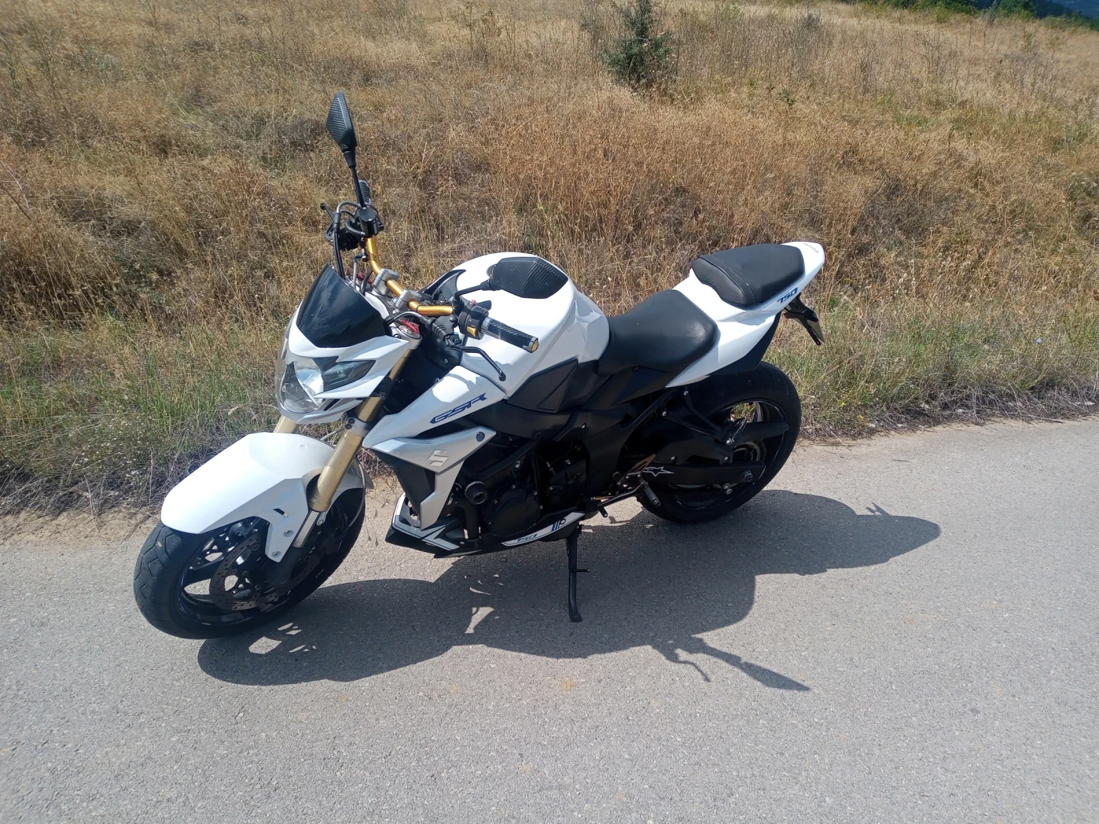 Suzuki Gsr GSR 750 - изображение 2