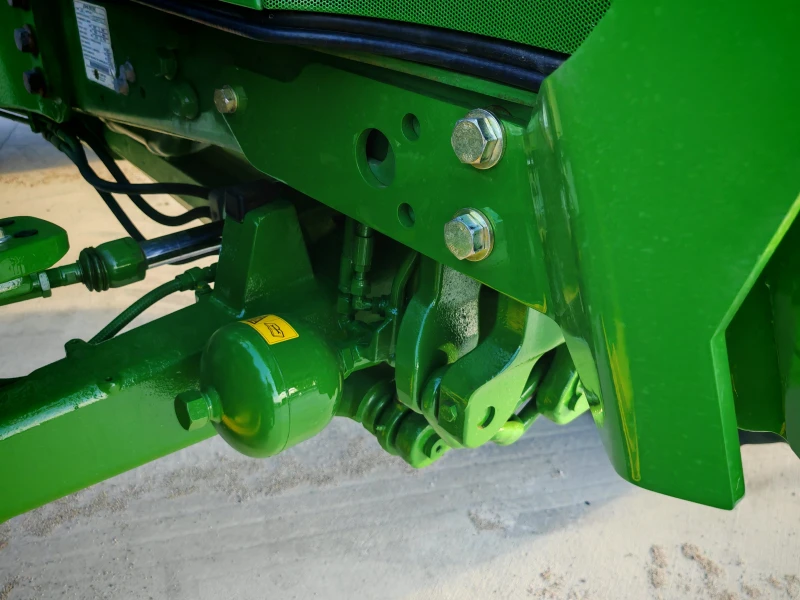 Трактор John Deere 6125R лизинг с първоначална вноска 20 %, снимка 5 - Селскостопанска техника - 52070113