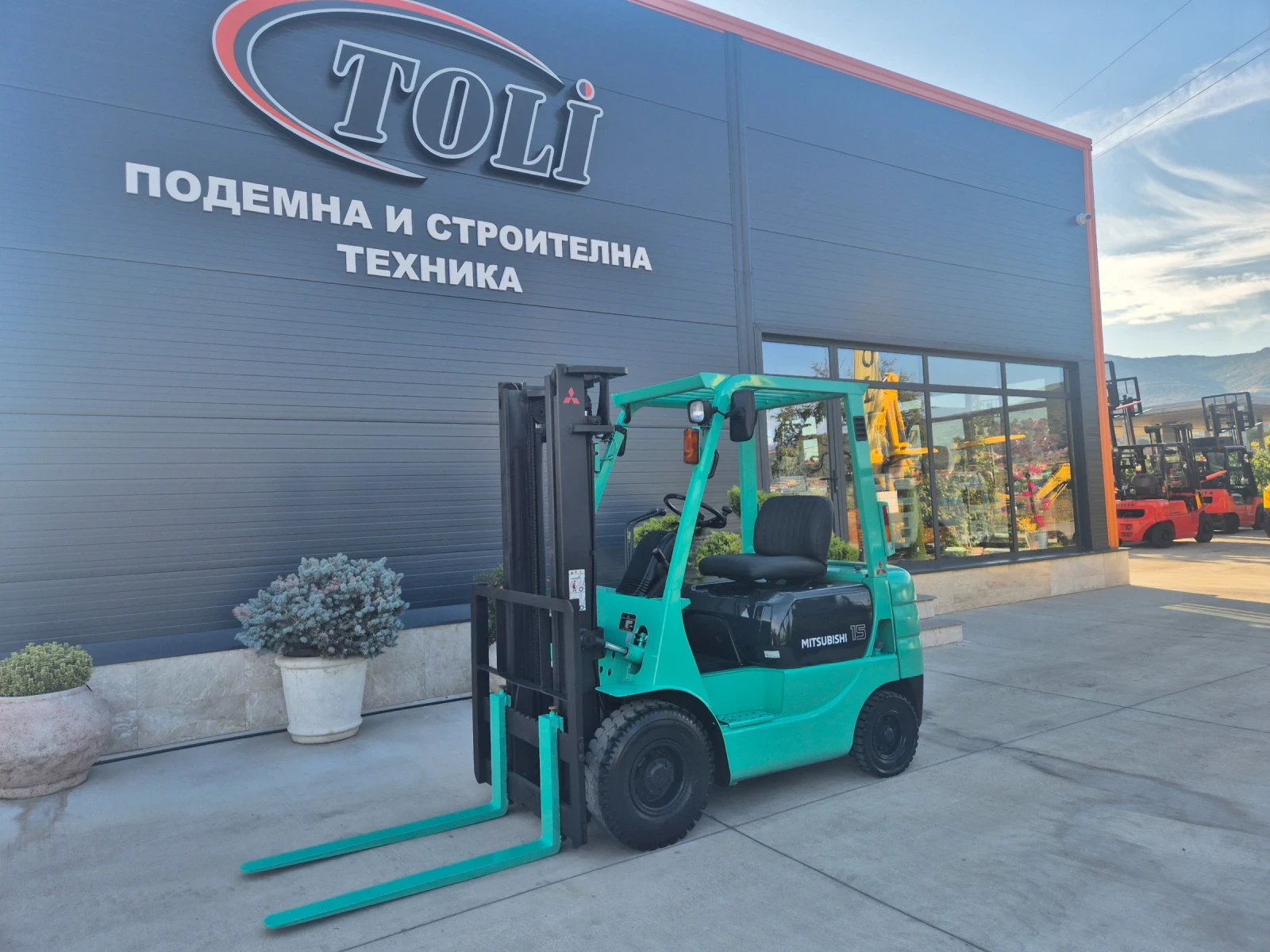 Мотокар Mitsubishi АВТОМАТ /  ПЕРФЕКТЕН !, снимка 1